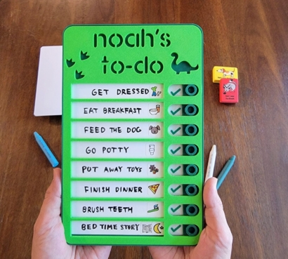 to-do light green with hands square